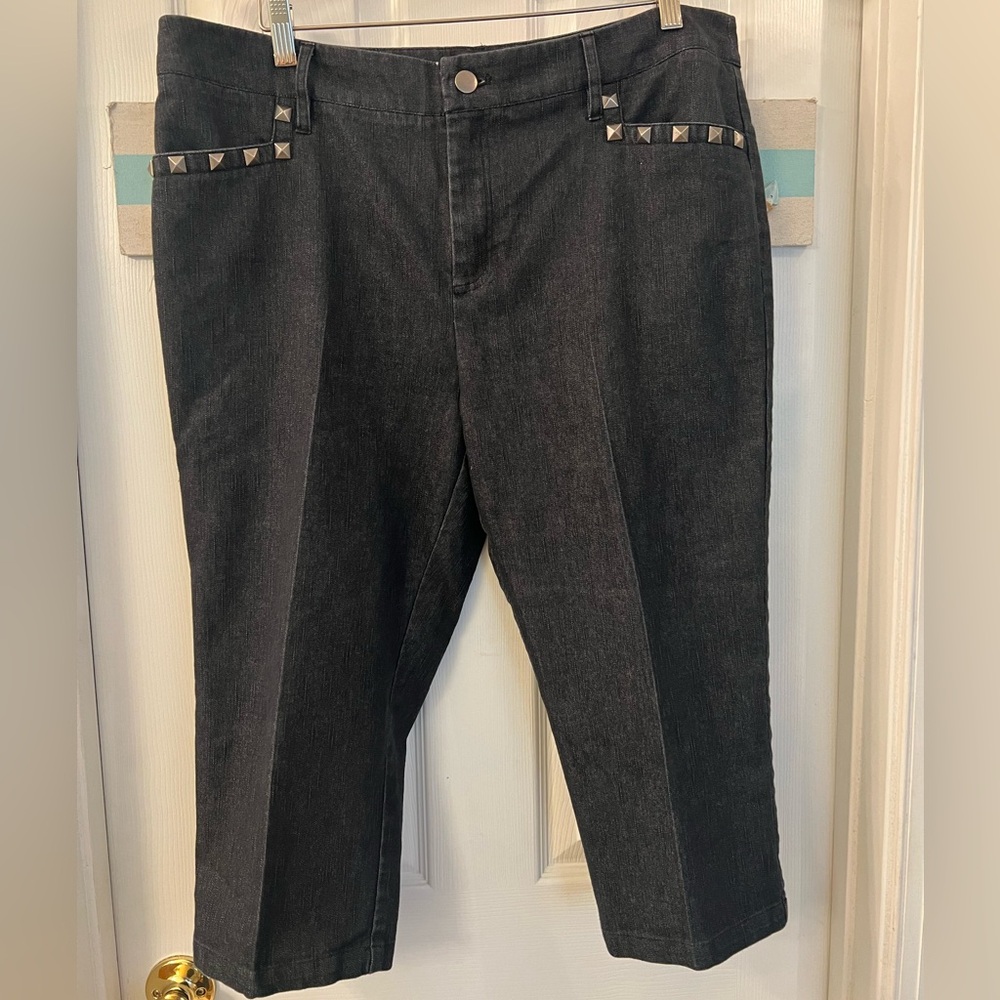 NYCC Stretchy Denim Blue Jean Studded Capris Sz 16